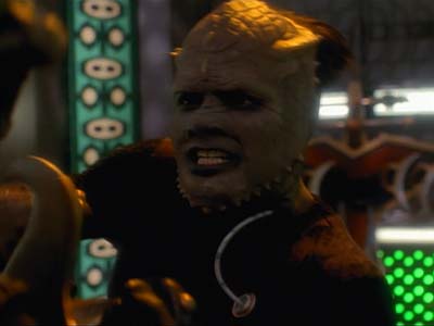 Star Trek: Deep Space Nine Screencaps "The Abandoned" (S3:E6)