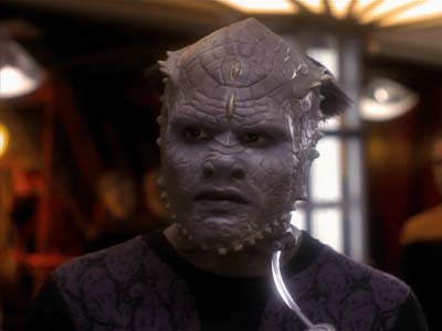 Star Trek: Deep Space Nine Screencaps "The Abandoned" (S3:E6)