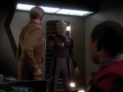 Star Trek: Deep Space Nine Screencaps "The Abandoned" (S3:E6)