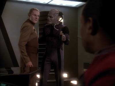 Star Trek: Deep Space Nine Screencaps "The Abandoned" (S3:E6)