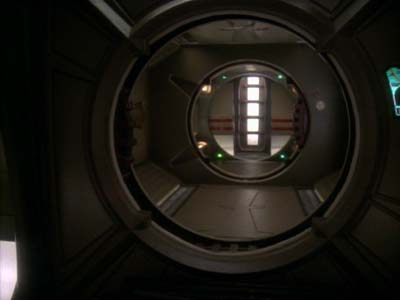 Star Trek: Deep Space Nine Screencaps "The Abandoned" (S3:E6)
