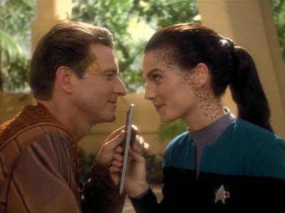 Star Trek: Deep Space Nine Screencaps "Meridian" (S3:E8)