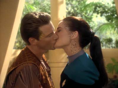 Star Trek: Deep Space Nine Screencaps "Meridian" (S3:E8)