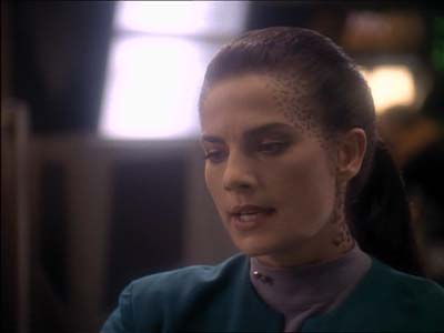 Star Trek: Deep Space Nine Screencaps "Defiant" (S3:E9)