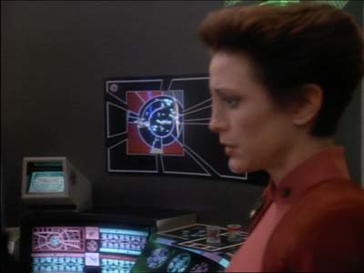 Star Trek: Deep Space Nine Screencaps "Defiant" (S3:E9)
