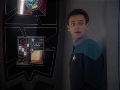 Star Trek: Deep Space Nine Screencaps "Defiant" (S3:E9)