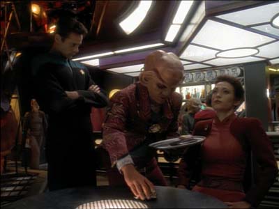 Star Trek: Deep Space Nine Screencaps "Defiant" (S3:E9)