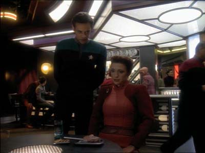 Star Trek: Deep Space Nine Screencaps "Defiant" (S3:E9)