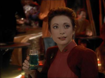 Star Trek: Deep Space Nine Screencaps "Defiant" (S3:E9)