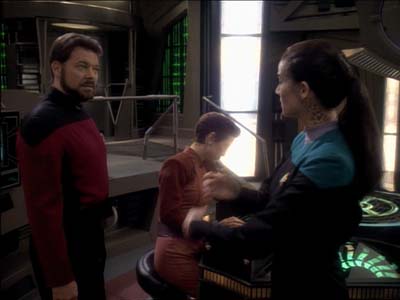 Star Trek: Deep Space Nine Screencaps "Defiant" (S3:E9)