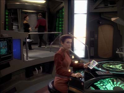Star Trek: Deep Space Nine Screencaps "Defiant" (S3:E9)