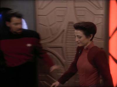 Star Trek: Deep Space Nine Screencaps "Defiant" (S3:E9)