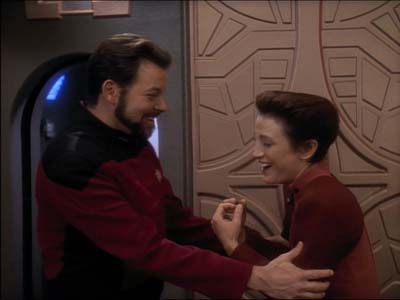 Star Trek: Deep Space Nine Screencaps "Defiant" (S3:E9)