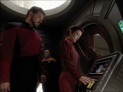 Star Trek: Deep Space Nine Screencaps "Defiant" (S3:E9)