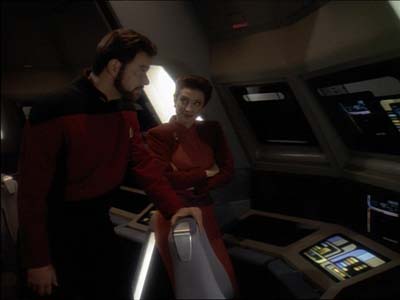 Star Trek: Deep Space Nine Screencaps "Defiant" (S3:E9)