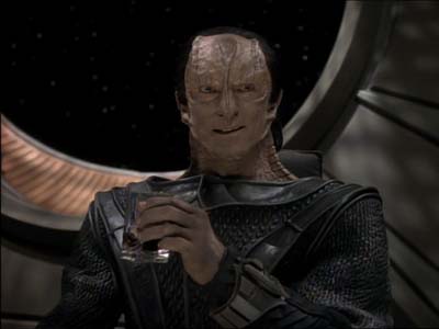 Star Trek: Deep Space Nine Screencaps "Defiant" (S3:E9)