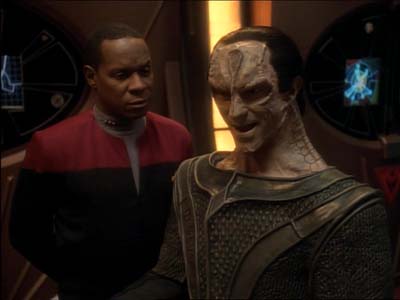 Star Trek: Deep Space Nine Screencaps "Defiant" (S3:E9)