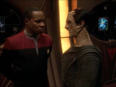 Star Trek: Deep Space Nine Screencaps "Defiant" (S3:E9)