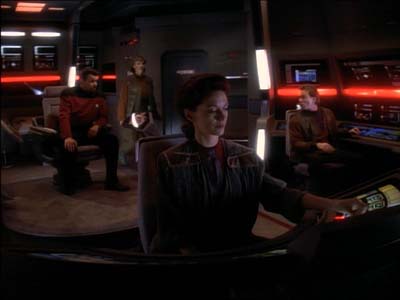 Star Trek: Deep Space Nine Screencaps "Defiant" (S3:E9)