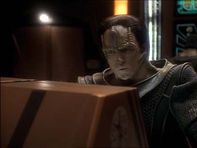 Star Trek: Deep Space Nine Screencaps "Defiant" (S3:E9)
