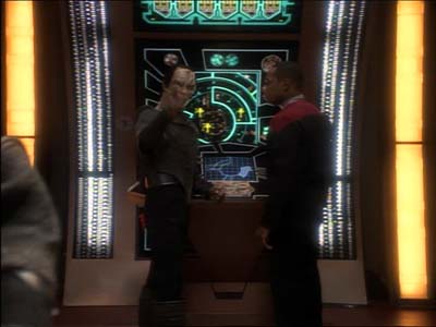Star Trek: Deep Space Nine Screencaps "Defiant" (S3:E9)