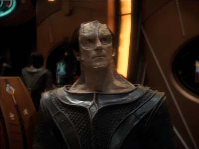 Star Trek: Deep Space Nine Screencaps "Defiant" (S3:E9)