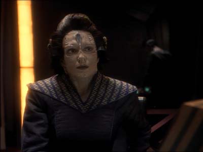 Star Trek: Deep Space Nine Screencaps "Defiant" (S3:E9)
