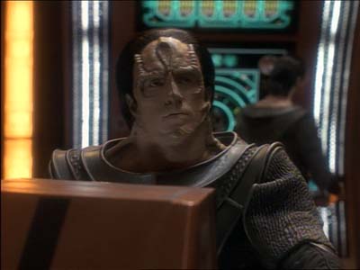 Star Trek: Deep Space Nine Screencaps "Defiant" (S3:E9)