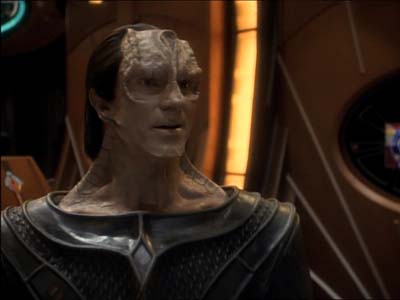 Star Trek: Deep Space Nine Screencaps "Defiant" (S3:E9)