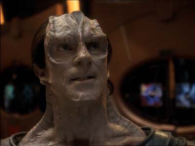 Star Trek: Deep Space Nine Screencaps "Defiant" (S3:E9)