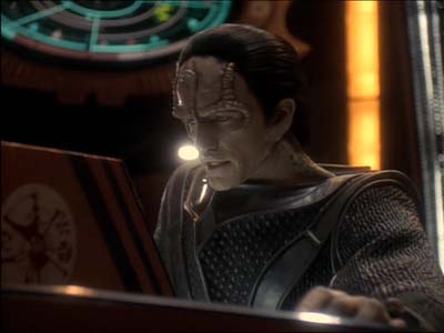 Star Trek: Deep Space Nine Screencaps "Defiant" (S3:E9)