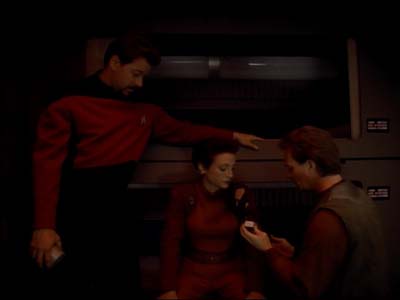 Star Trek: Deep Space Nine Screencaps "Defiant" (S3:E9)