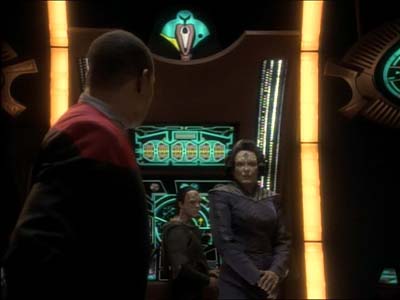 Star Trek: Deep Space Nine Screencaps "Defiant" (S3:E9)