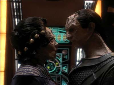 Star Trek: Deep Space Nine Screencaps "Defiant" (S3:E9)