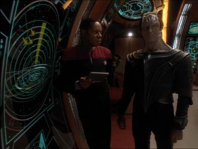 Star Trek: Deep Space Nine Screencaps "Defiant" (S3:E9)