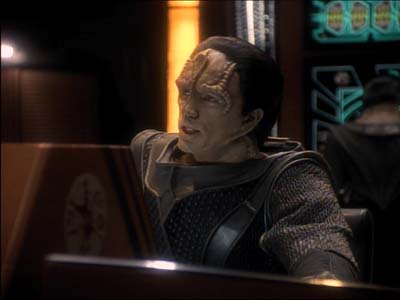 Star Trek: Deep Space Nine Screencaps "Defiant" (S3:E9)