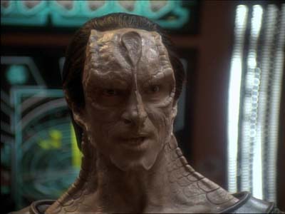 Star Trek: Deep Space Nine Screencaps "Defiant" (S3:E9)
