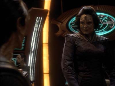 Star Trek: Deep Space Nine Screencaps "Defiant" (S3:E9)