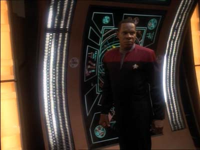 Star Trek: Deep Space Nine Screencaps "Defiant" (S3:E9)