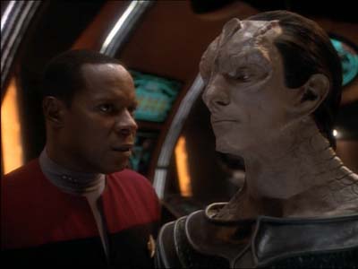 Star Trek: Deep Space Nine Screencaps "Defiant" (S3:E9)