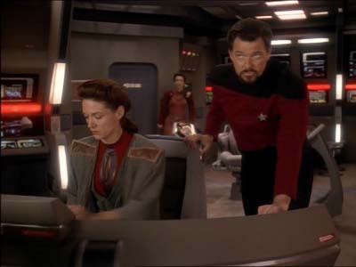 Star Trek: Deep Space Nine Screencaps "Defiant" (S3:E9)