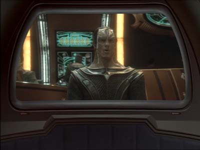 Star Trek: Deep Space Nine Screencaps "Defiant" (S3:E9)