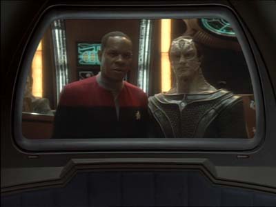 Star Trek: Deep Space Nine Screencaps "Defiant" (S3:E9)