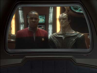 Star Trek: Deep Space Nine Screencaps "Defiant" (S3:E9)