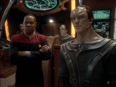 Star Trek: Deep Space Nine Screencaps "Defiant" (S3:E9)