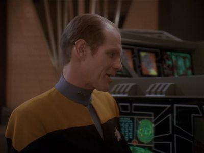 Star Trek: Deep Space Nine Screencaps "Our Man Bashir" (S4:E10)