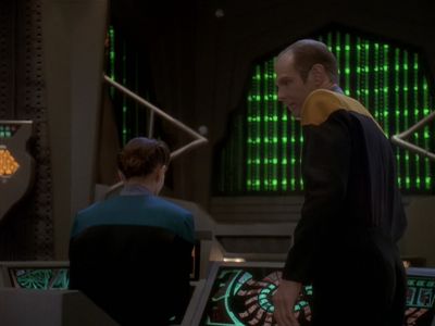 Star Trek: Deep Space Nine Screencaps "Our Man Bashir" (S4:E10)
