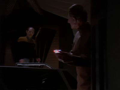 Star Trek: Deep Space Nine Screencaps "Our Man Bashir" (S4:E10)