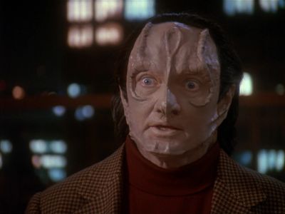 Star Trek: Deep Space Nine Screencaps "Our Man Bashir" (S4:E10)