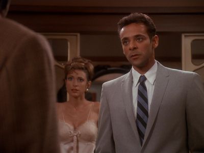 Star Trek: Deep Space Nine Screencaps "Our Man Bashir" (S4:E10)